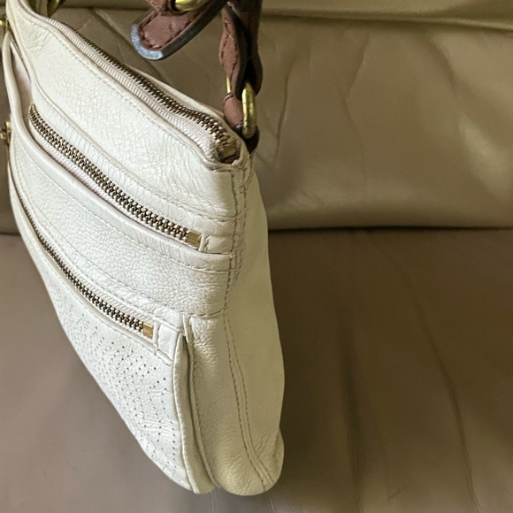 Authentic fossil crossbody purse!! - Picture 3 of 16